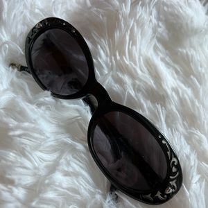 unique black oval vintage brighton sunglasses heart details